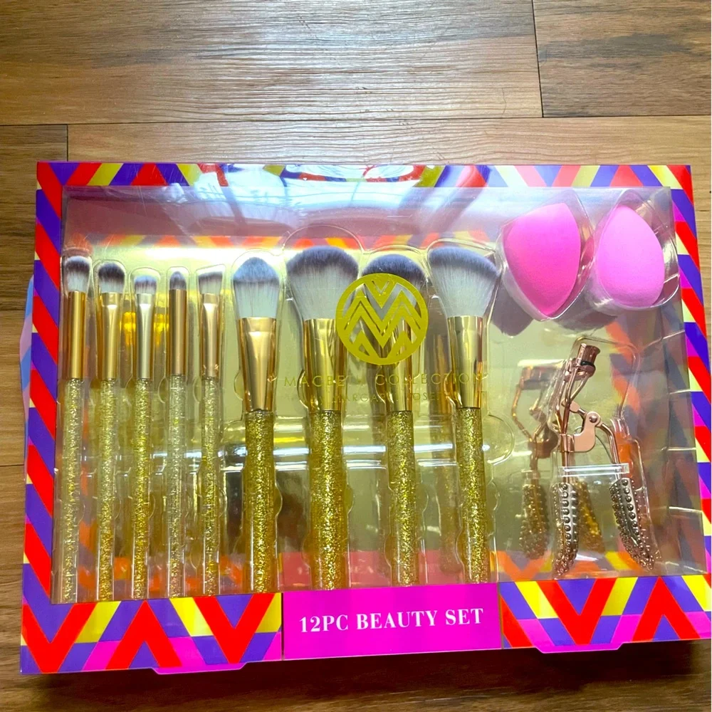 Margaret Josephs Macbeth collection gold glitter clear acrylic 12 pcs beauty set